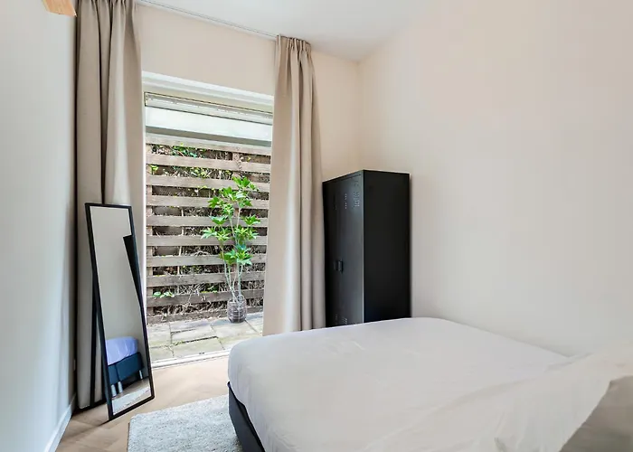 Stylish Next To The Amstel River - Unit C * Amsterdam